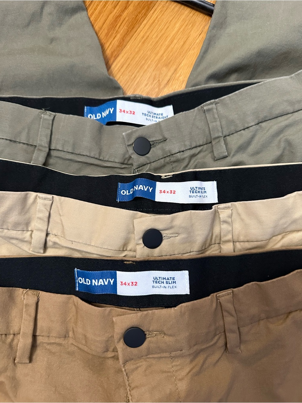 Bundle of 4 Old Navy Men's Ultimate Tech Slim Pants 34X32 - Picture 3 of 6